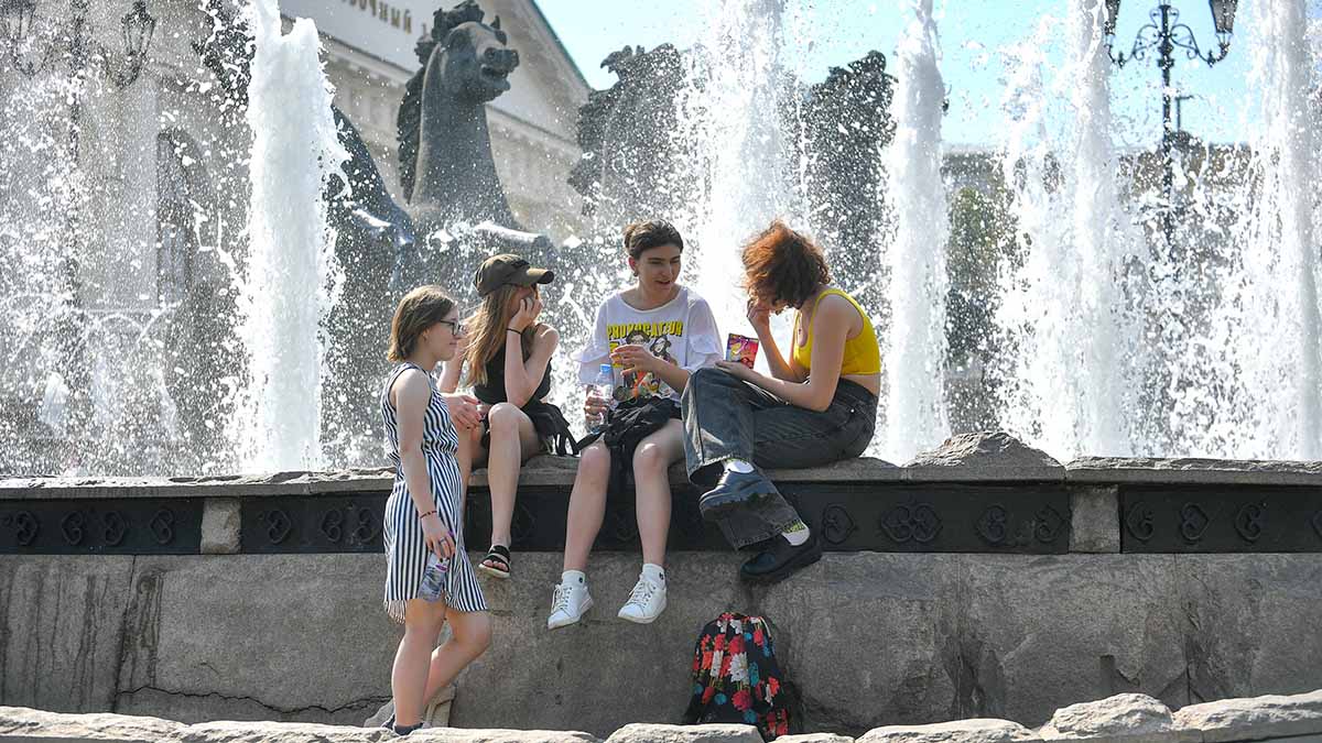 Синоптики сообщили о жаркой и сухой погоде в Москве 3 августа