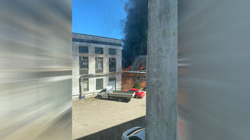 Крупный пожар на Каширском шоссе локализован