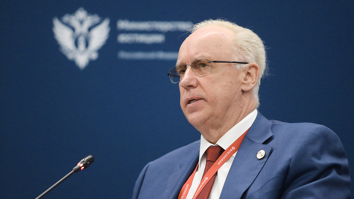 Бастрыкин поддержал программу по адаптации выпускников детских домов