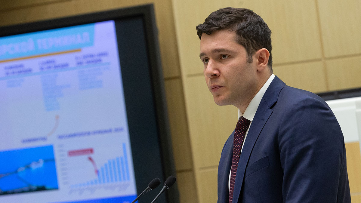 Алиханов предложил подарить президенту Польши карту