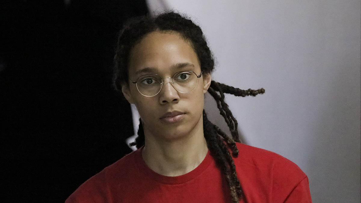 Обвинение просит приговорить Грайнер к 9,5 года колонии