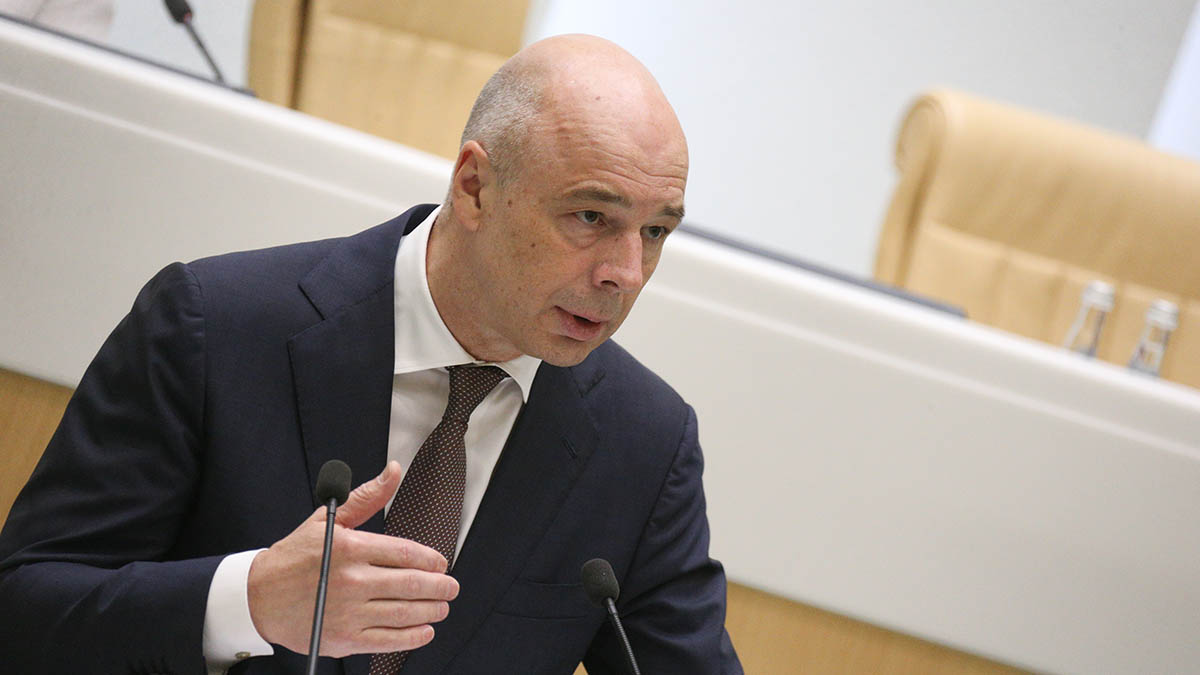 Силуанов допустил, что дефицит бюджета превысит запланированные 0,9 процента ВВП