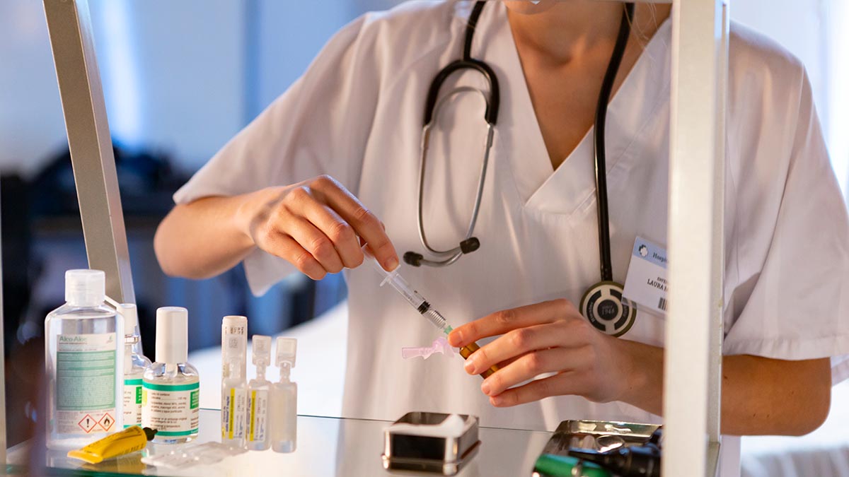 Российские вирусологи создали вакцину от оспы обезьян