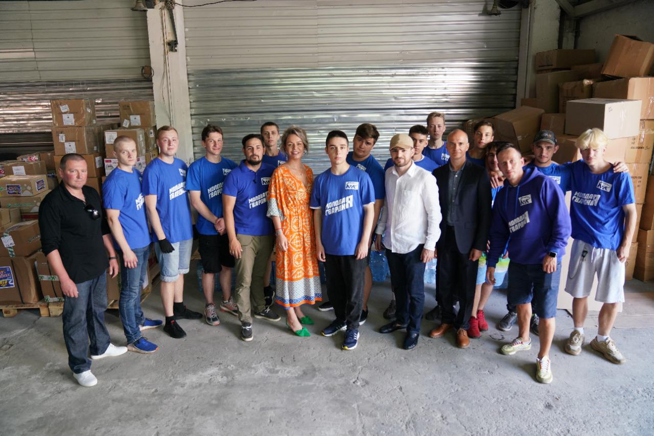 Волонтеры при поддержке «ЕР» отправили гуманитарный конвой для Донбасса