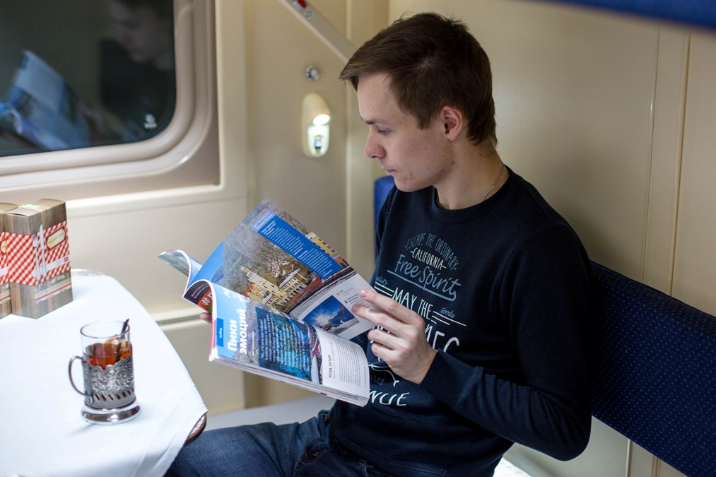 Эксперты напомнили о возможности забронировать билеты на поезда в Крым из Петербурга