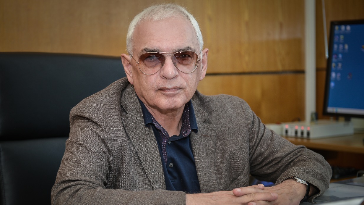 Карен Шахназаров