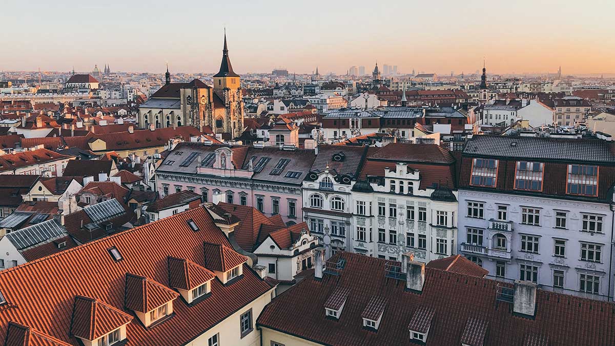 Чехия решила потребовать у России плату за пользование землей по советским договорам