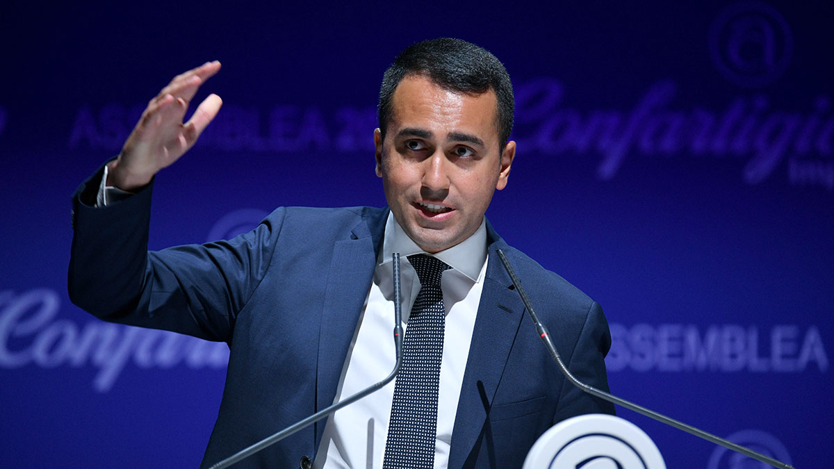 Политолог обвинил главу итальянского МИД Ди Майо в русофобии