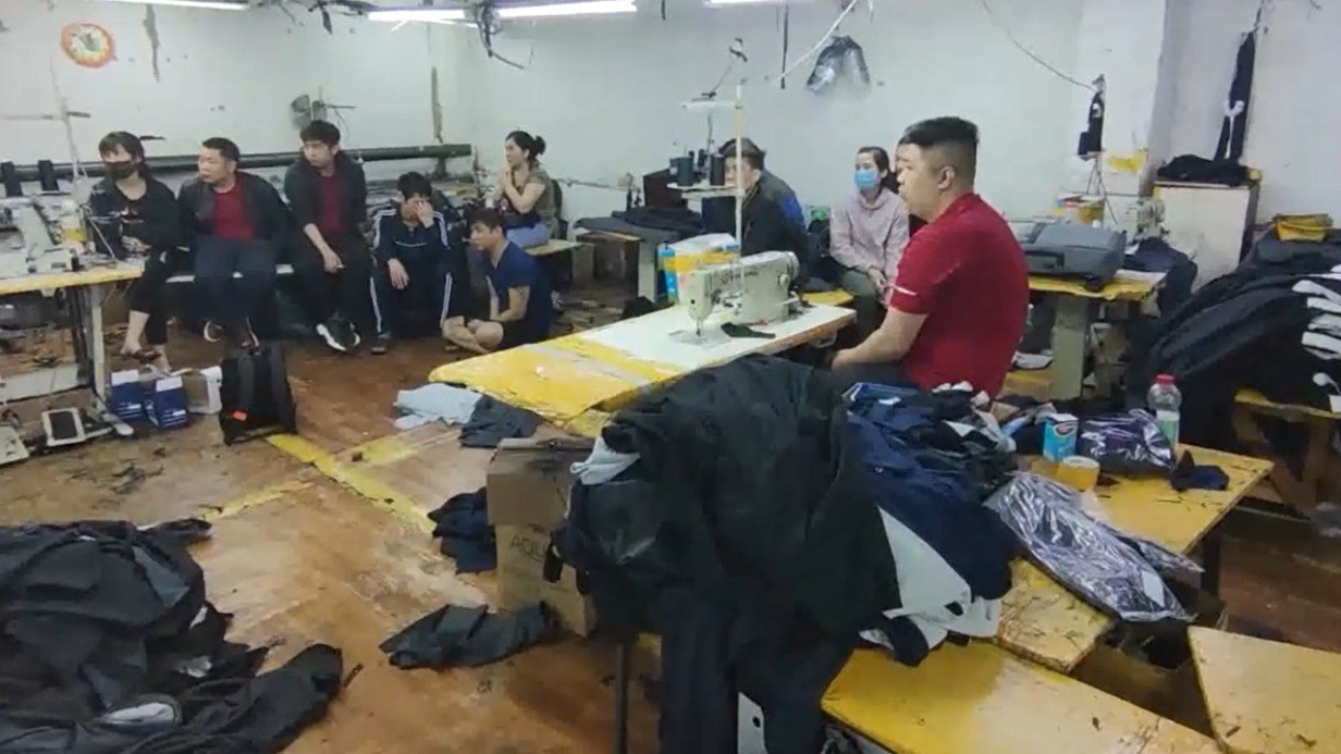 Подмосковный швейный цех оказался пристанищем для мигрантов из Вьетнама