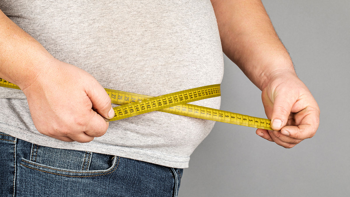 Легко удерживать вес. Как пользоваться сантиметровой лентой. 18мм слой жира на животе. Следы от удара сантиметровой лентой.