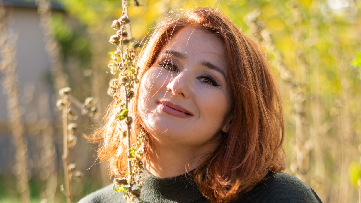 Юлия Куварзина обычно играет в сериалах милых и простодушных барышень