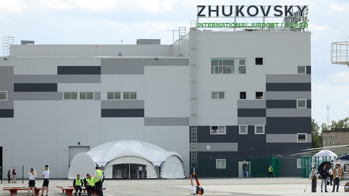 Временные ограничения на прием и выпуск самолетов введены в аэропорту Жуковский