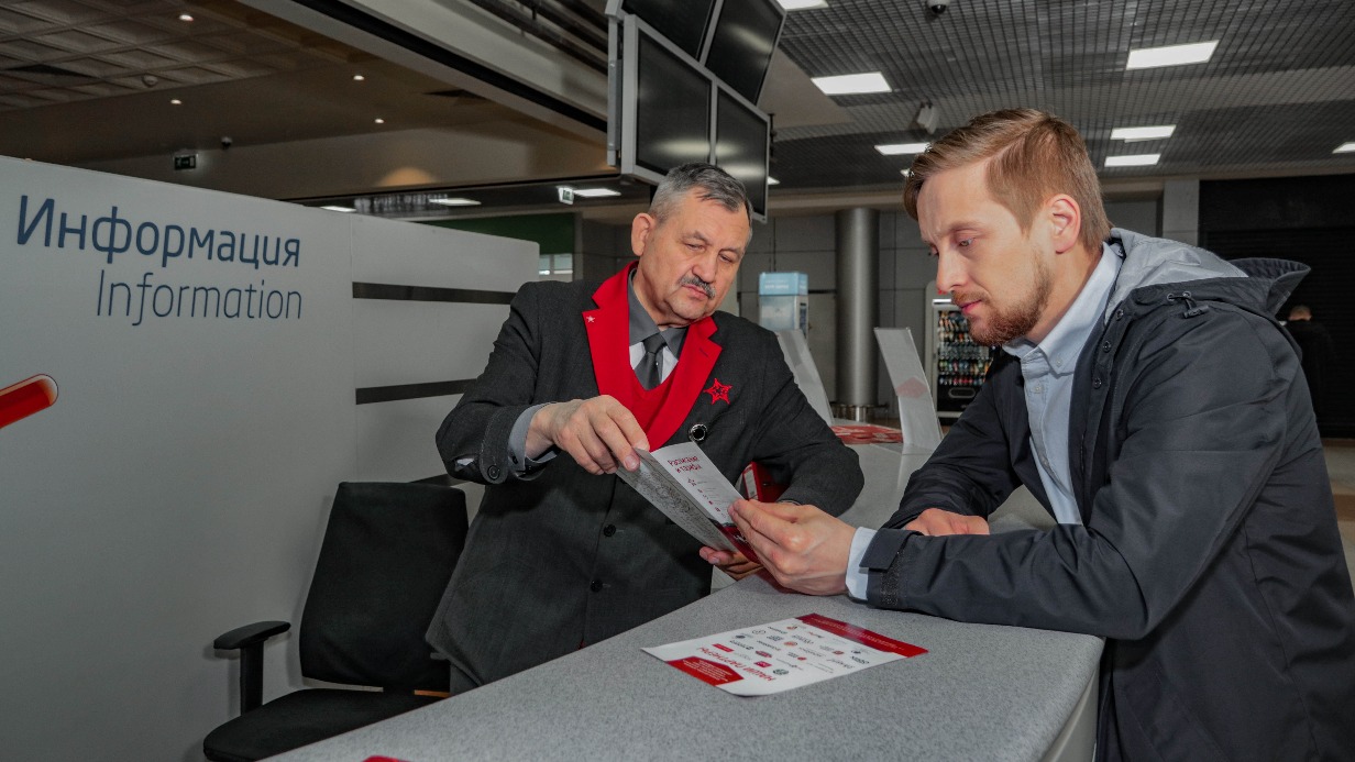 Москвичам рассказали, что пассажиры «Аэроэкспресса» оставили в поездах с начала года
