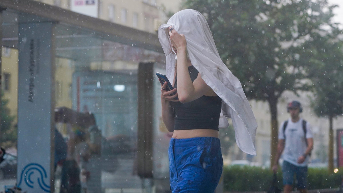 Синоптик Позднякова предупредила о ливнях с грозой в Москве в ближайшие часы