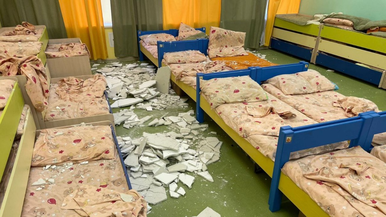 Штукатурка упала в детском саду в поселке Боброво