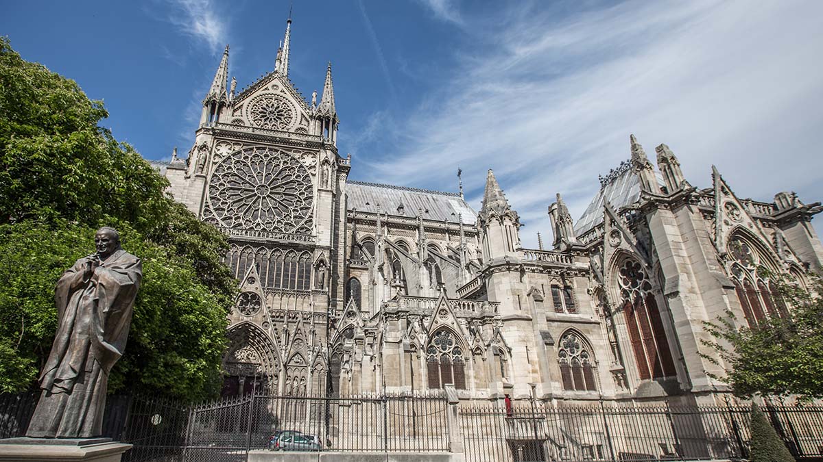 Колокола собора Парижской Богоматери впервые зазвонили после пожара в 2019 году