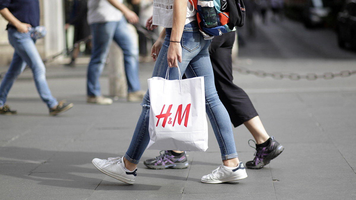 Останутся или уйдут: специалист рассказал о попытках H&M возобновить бизнес в России