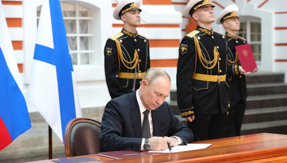 Путин утвердил Морскую доктрину РФ и Корабельный устав ВМФ