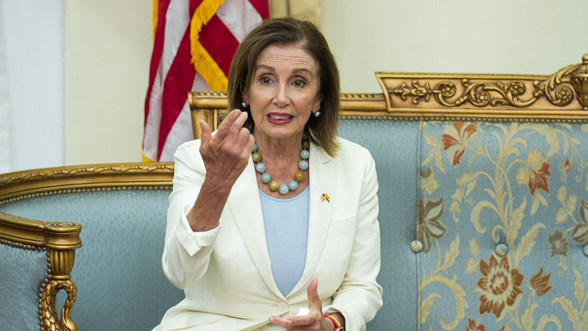 Нэнси Пелоси выступила за передачу истребителей F-16 Украине