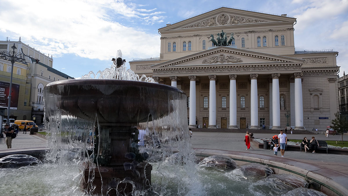 фонтан большого театра в москве