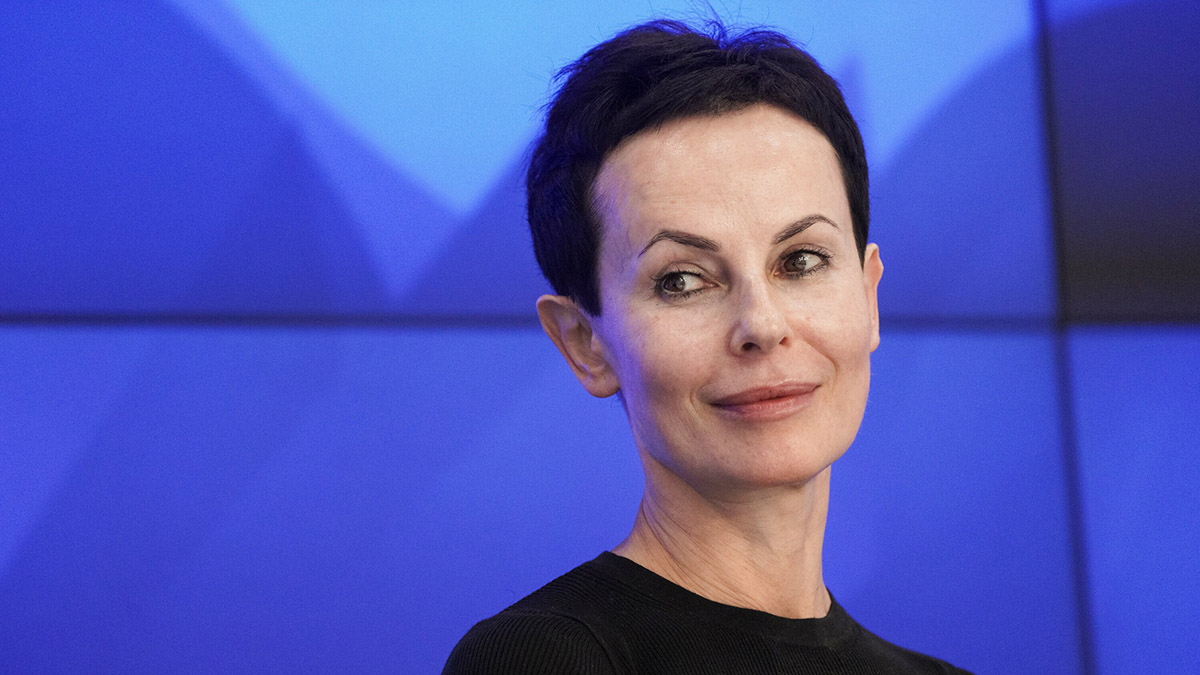 Ирина Апексимова посетила столичный пункт отбора на военную службу по контракту