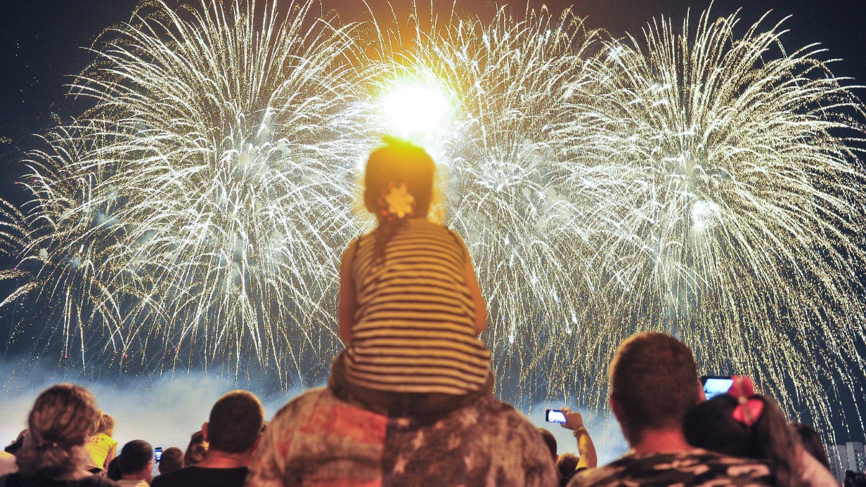 Фестиваль фейерверков в Братеевском парке прошел без происшествий