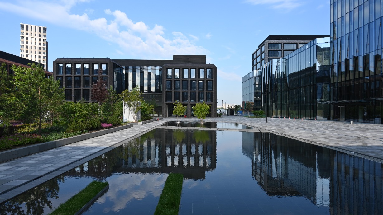 «Водные глади» и террасный сад появились в районе Покровское-Стрешнево