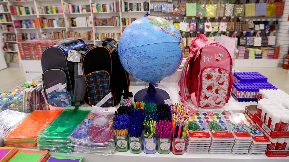 «Огромная нагрузка на спину»: как выбрать правильный школьный рюкзак