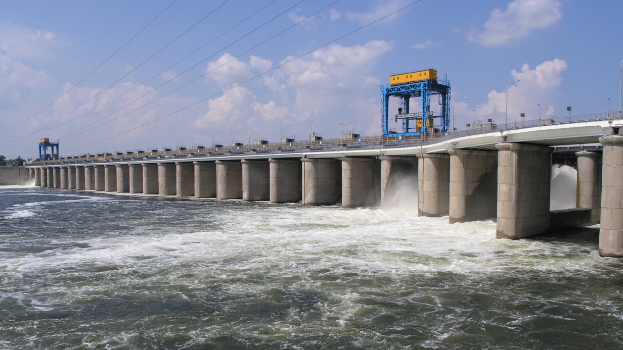 Каховская ГЭС разрушена: к каким последствиям это может привести
