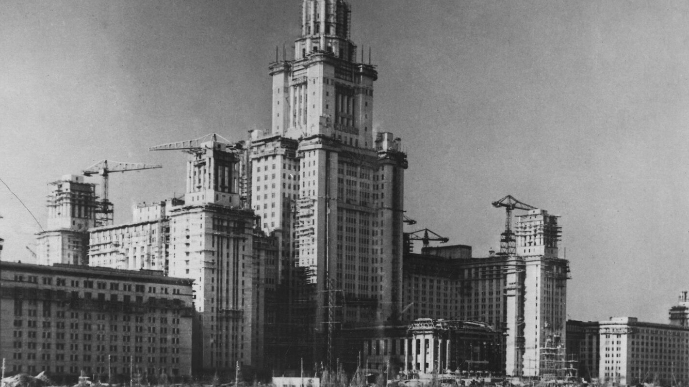 Главархив поделился видеокадрами строительства Москвы