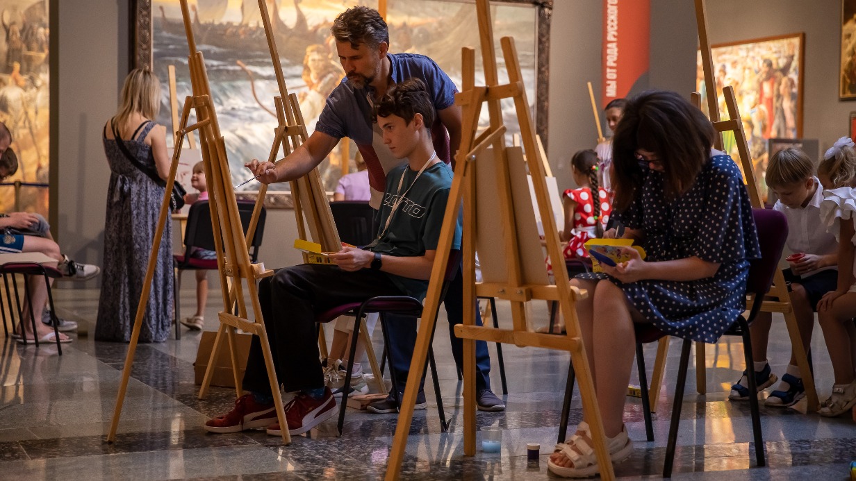 Бесплатные мастер-классы в Музее Победы посетили около 50 человек