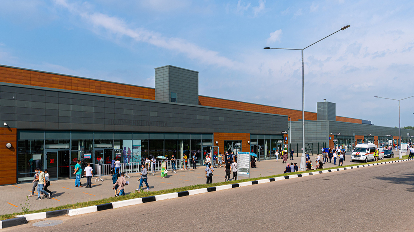 Удобные подъездные пути сделали к Многофункциональному миграционному центру в Вороновском