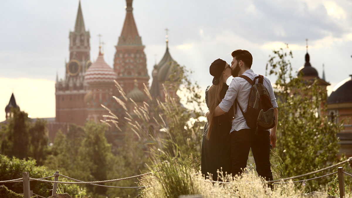 Доверьтесь желаниям и действуйте: представители каких знаков зодиака встретят любовь в мае 2023 года