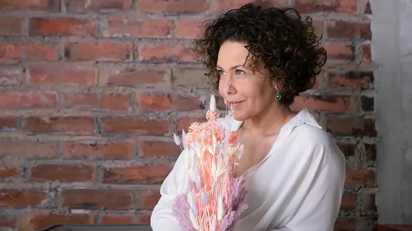 «Пришло время русской классики»: актриса Александра Чичкова — о традициях, военных фильмах и сложных задачах