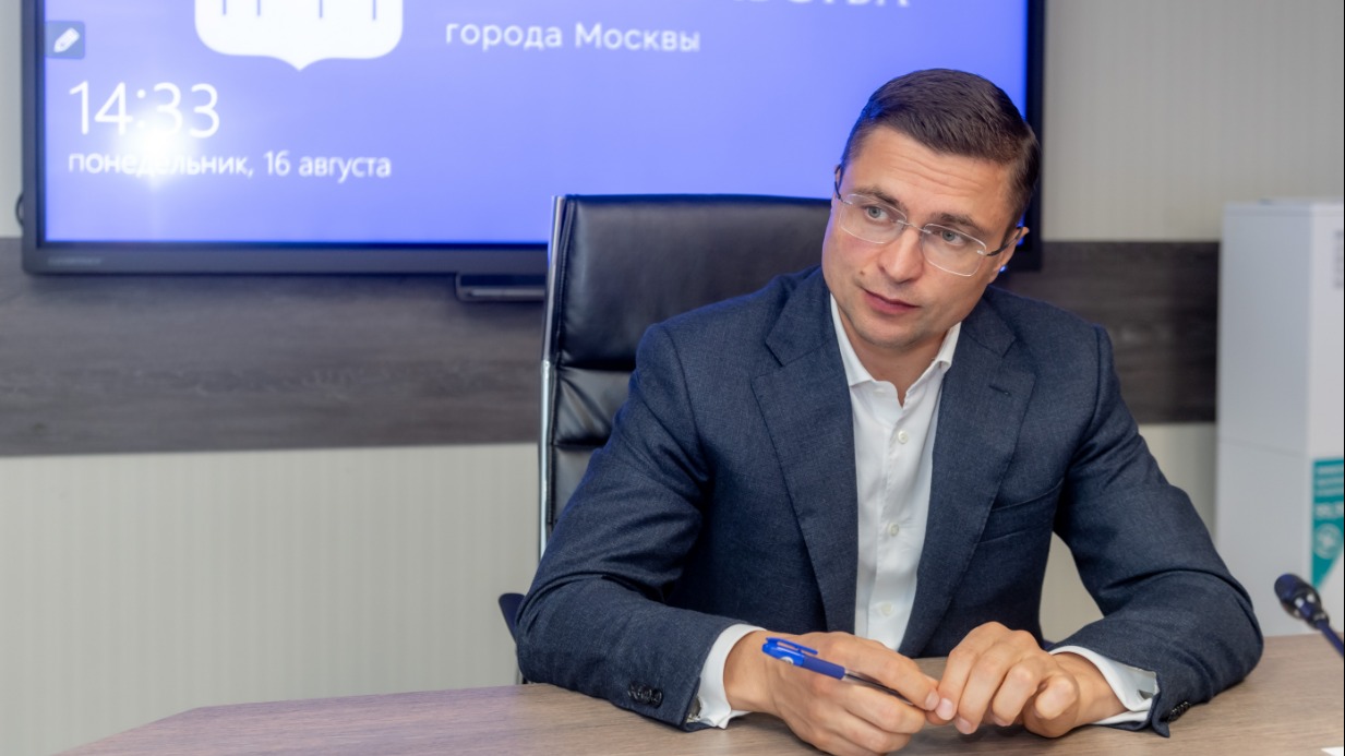 Руководитель Департамента строительства города Москвы Загрутдинов Рафик Равилович
