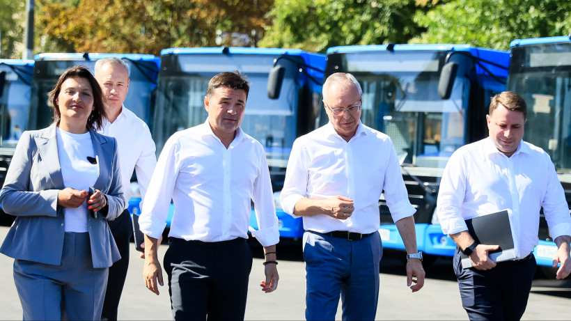 Губернатор Подмосковья Воробьев передал Мострансавто 110 новых автобусов