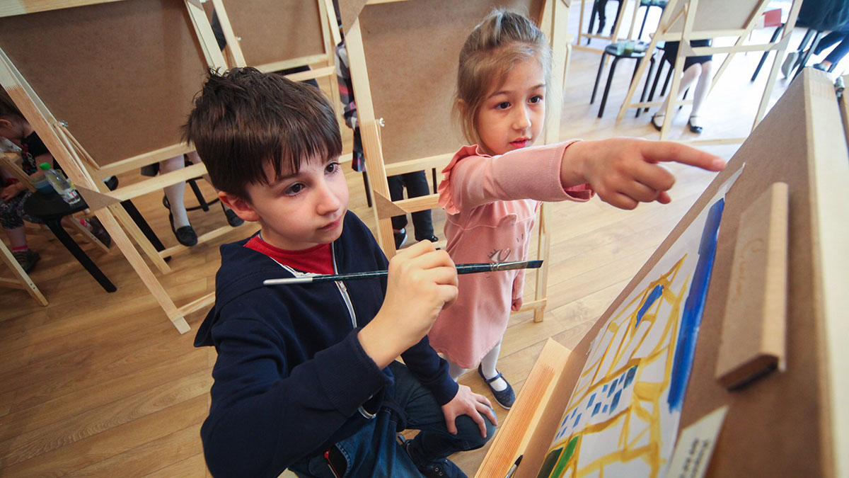 В Подмосковье появилась комплексная услуга для записи ребенка в кружки 