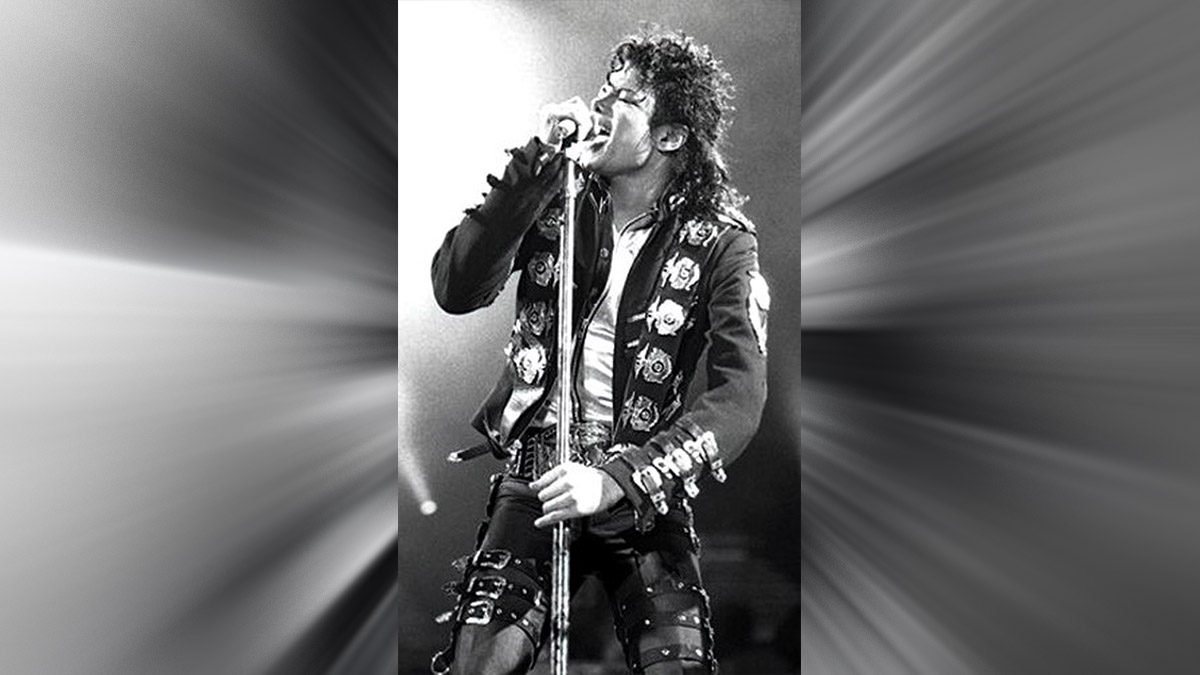 Бывшая жена Майкла Джексона назвала себя виновной в смерти музыканта