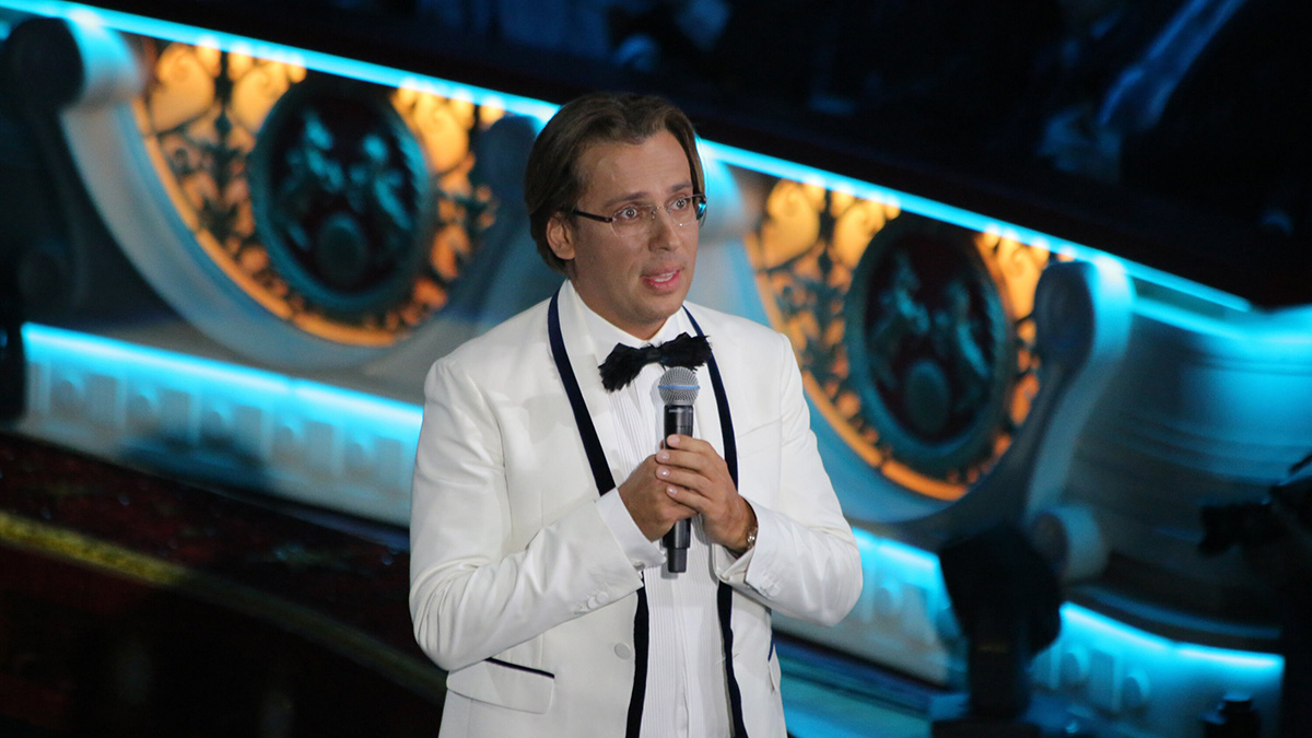 «Как лев и таракан»: в Сети возмутились новыми шутками Галкина* в адрес России