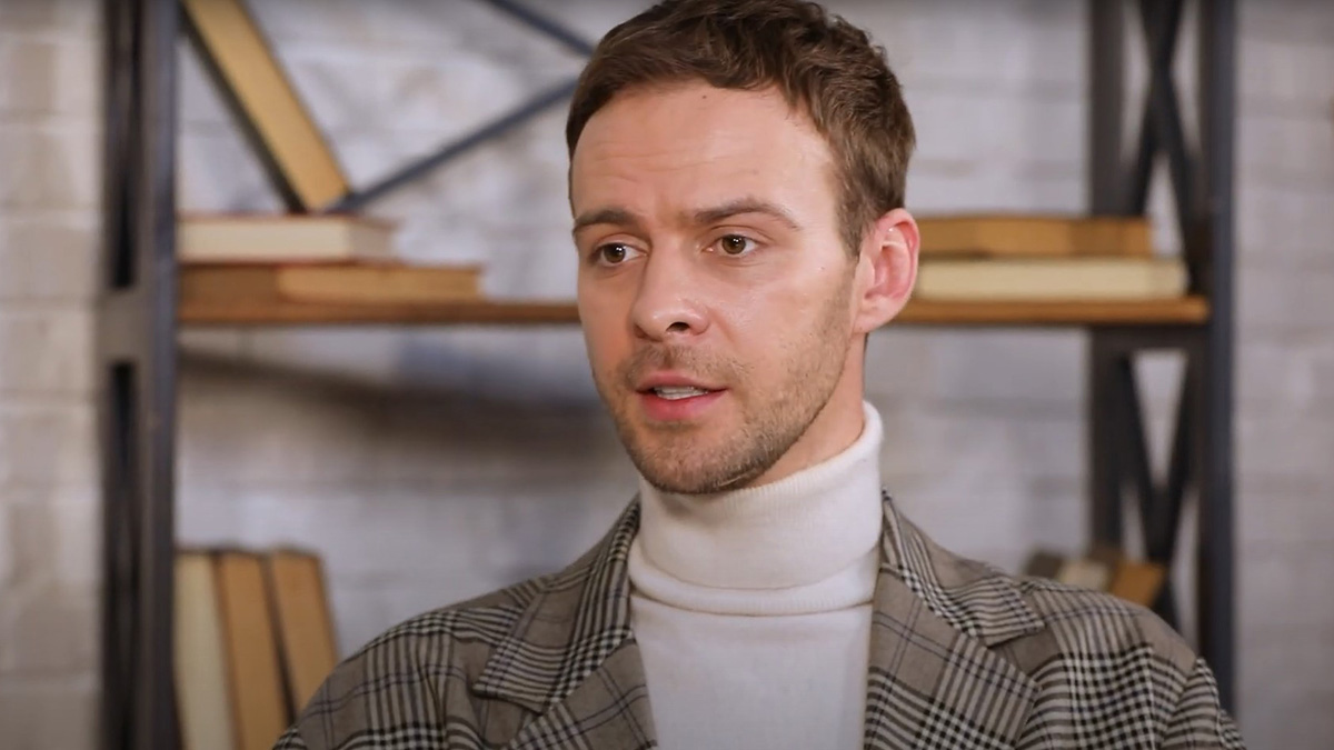 Украинского певца Макса Барских могут не впустить в Россию