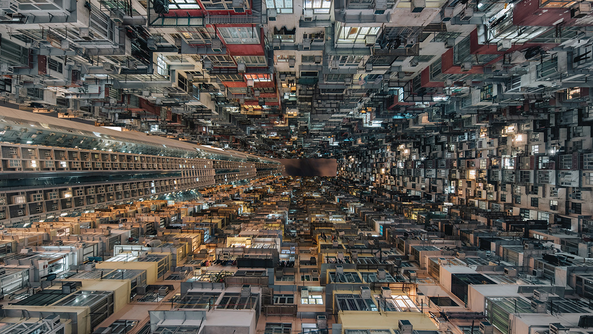 Трехлетняя девочка в Гонконге четыре дня жила в квартире с трупом матери