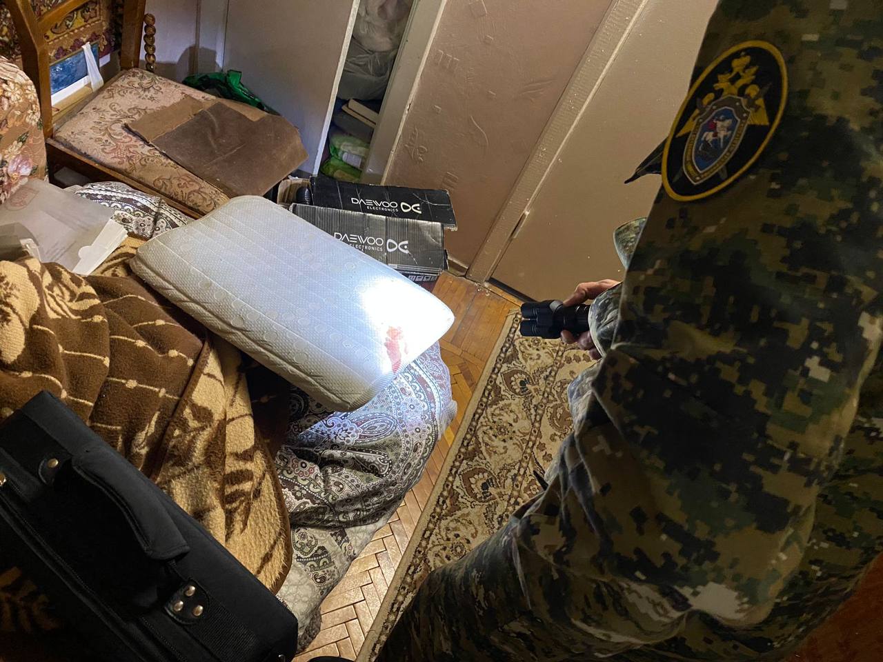 Тело 85-летнего мужчины с ножевыми ранениями обнаружили в Москве