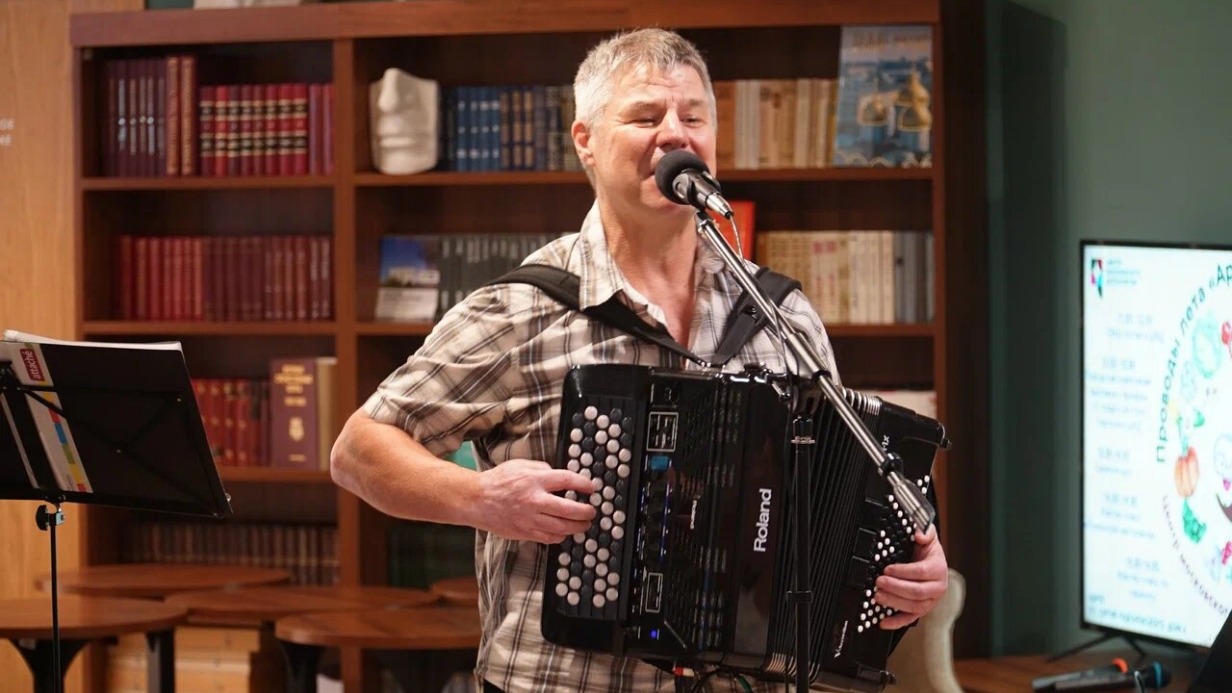 В центрах московского долголетия проходит творческий конкурс «Лучший город Земли»