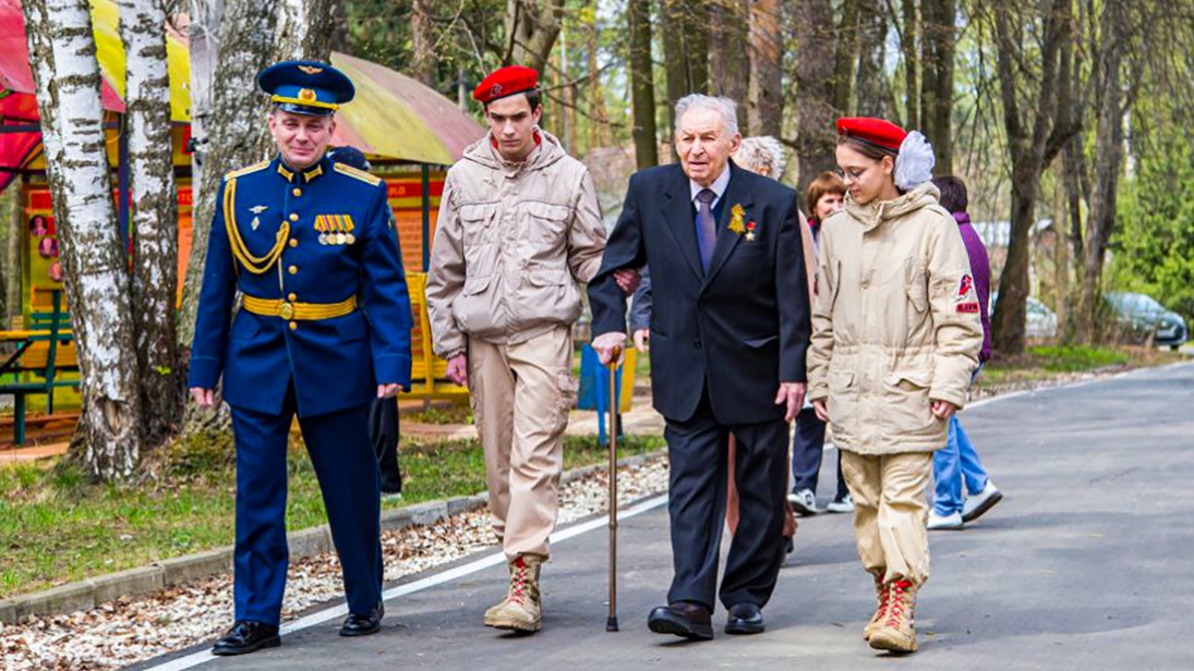 Горожанам рассказали, как организовано патриотическое воспитание в московских школах