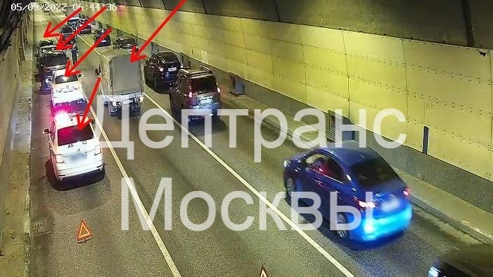 Пять автомобилей столкнулись в Северо-Западном тоннеле