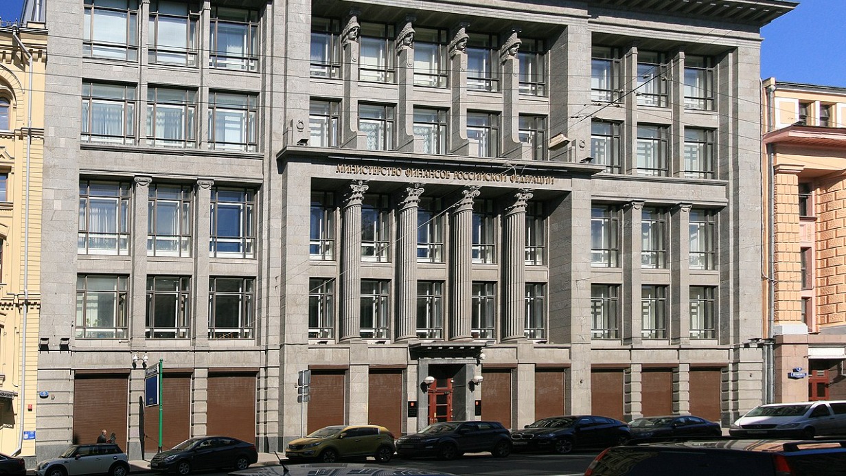 В Минфине назвали причины устойчивости России к санкционному давлению