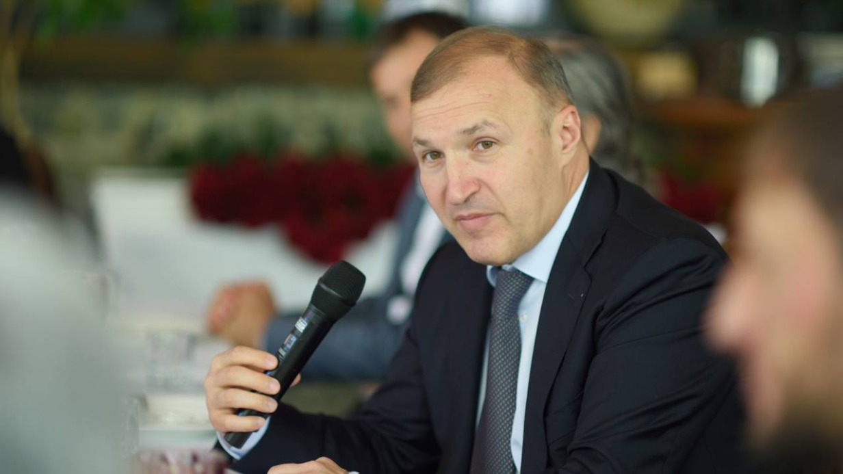 Депутаты Госсовета-Хасэ Адыгеи избрали Кумпилова на второй срок