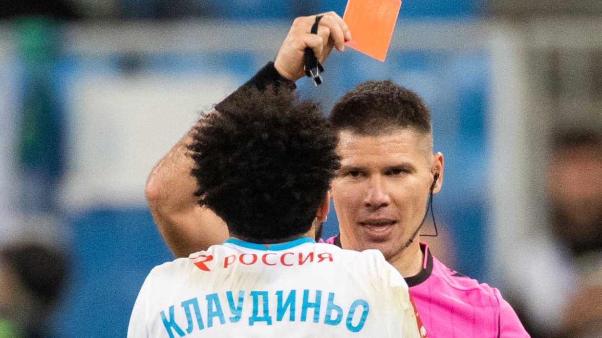 «Зенит» потерпел первое поражение в сезоне от «Крыльев Советов»