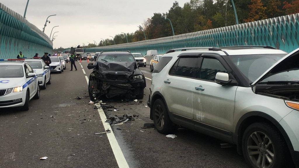 Прокуратура Москвы взяла на контроль расследование ДТП на СВХ