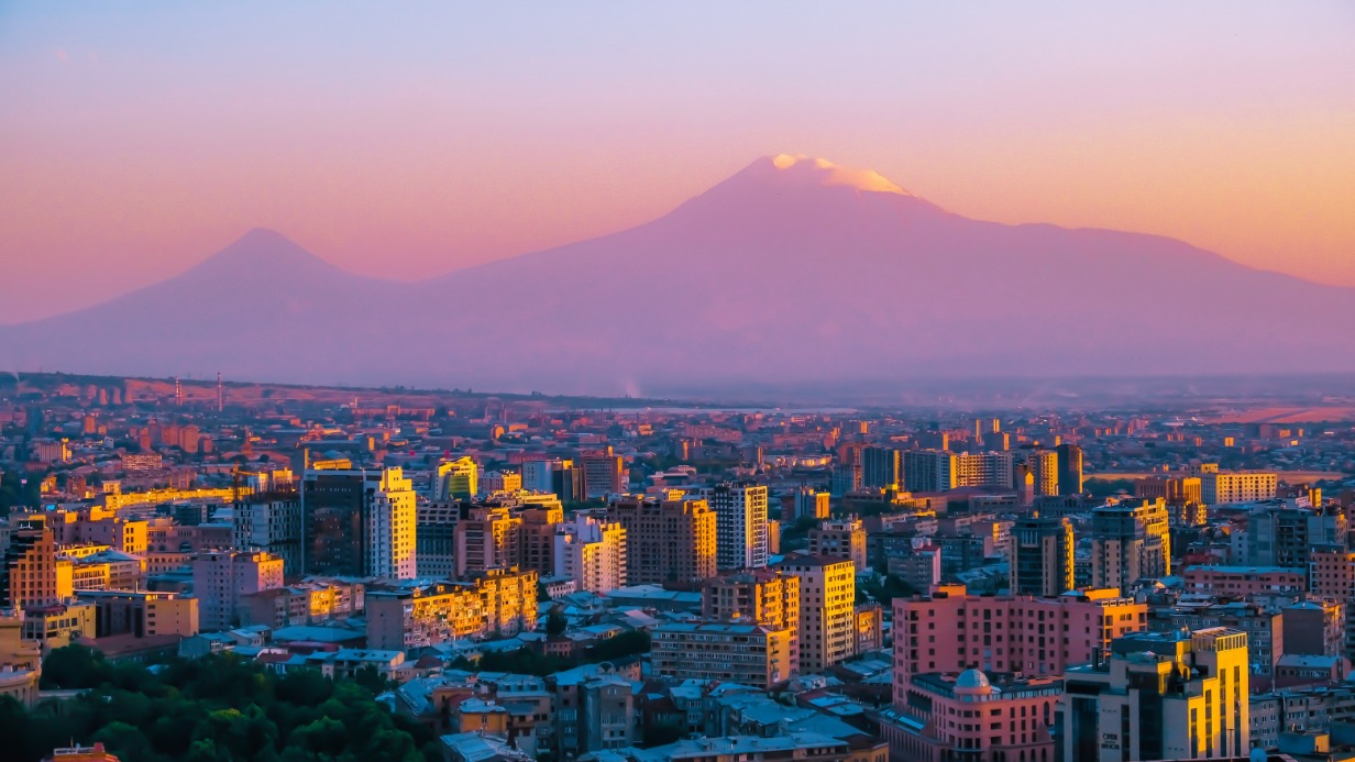 Акция за выход Армении из ОДКБ началась в Ереване